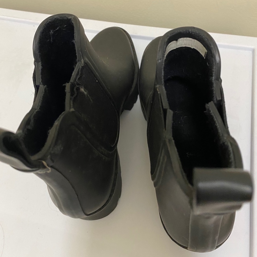 Black Rubber Charlie Rain Boots - Picture 6 of 8